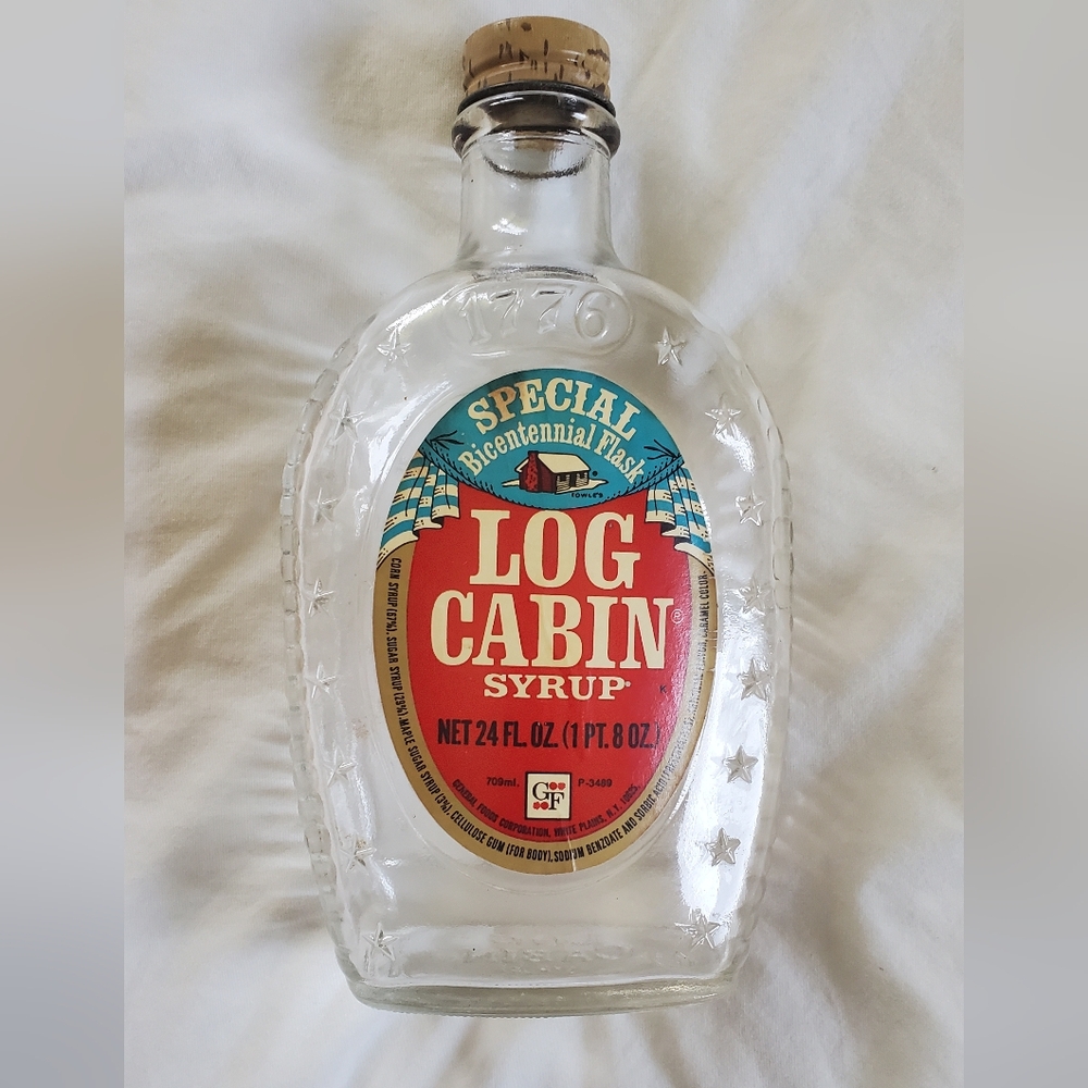 Log Cabin Syrup Vintage 1976 Glass Bottle Special Bicentennial 1776 Flask Empty